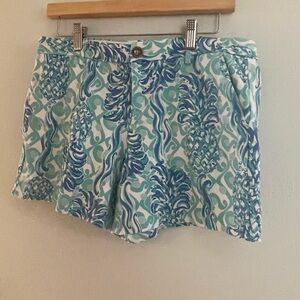Lily floral print shorts